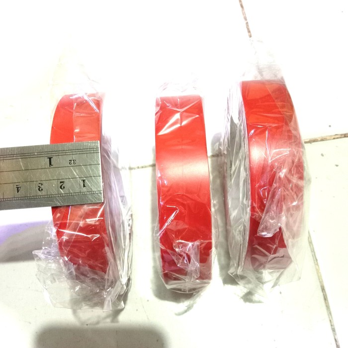 

PROMO Lakban Lantai 3M 764 Vinyl Floor Marking Tape Vinyl1" x 33 M SSL