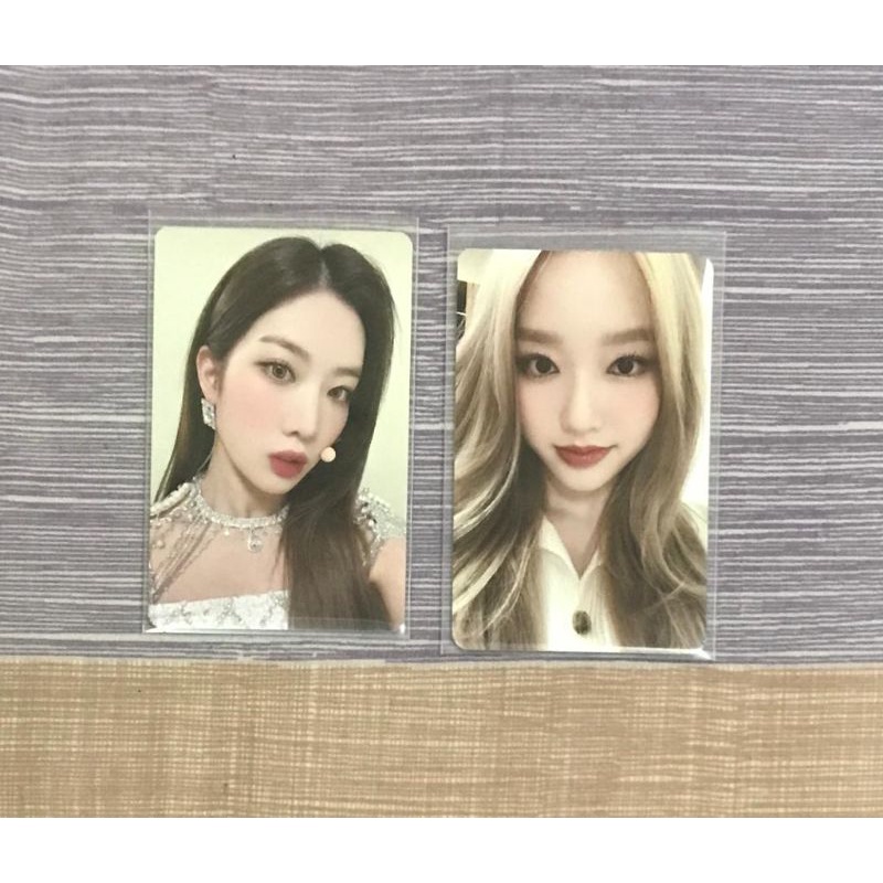 Photocard Loona Kim Lip Outfit Concert Gowon Casual Photobook Loonaverse : From