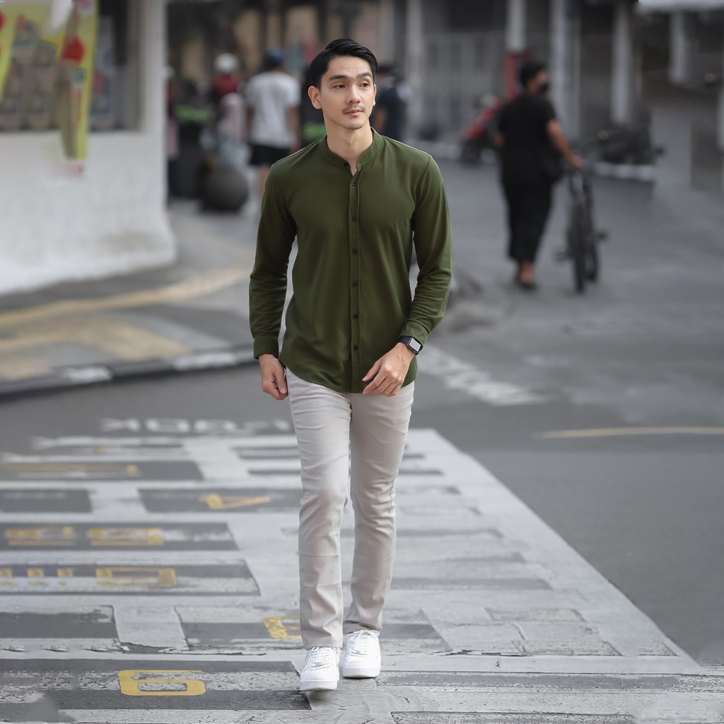 BROGUY Kemeja Pria Lengan Panjang Basic Polos Kerah Sanghai Casual Slimfit Army Size M - XXL