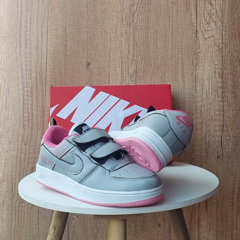 Sepatu Air Force 1 Kids Velcro Grey Pink Premium Quality / Sepatu Anak Anak / Sepatu Velcro Anak