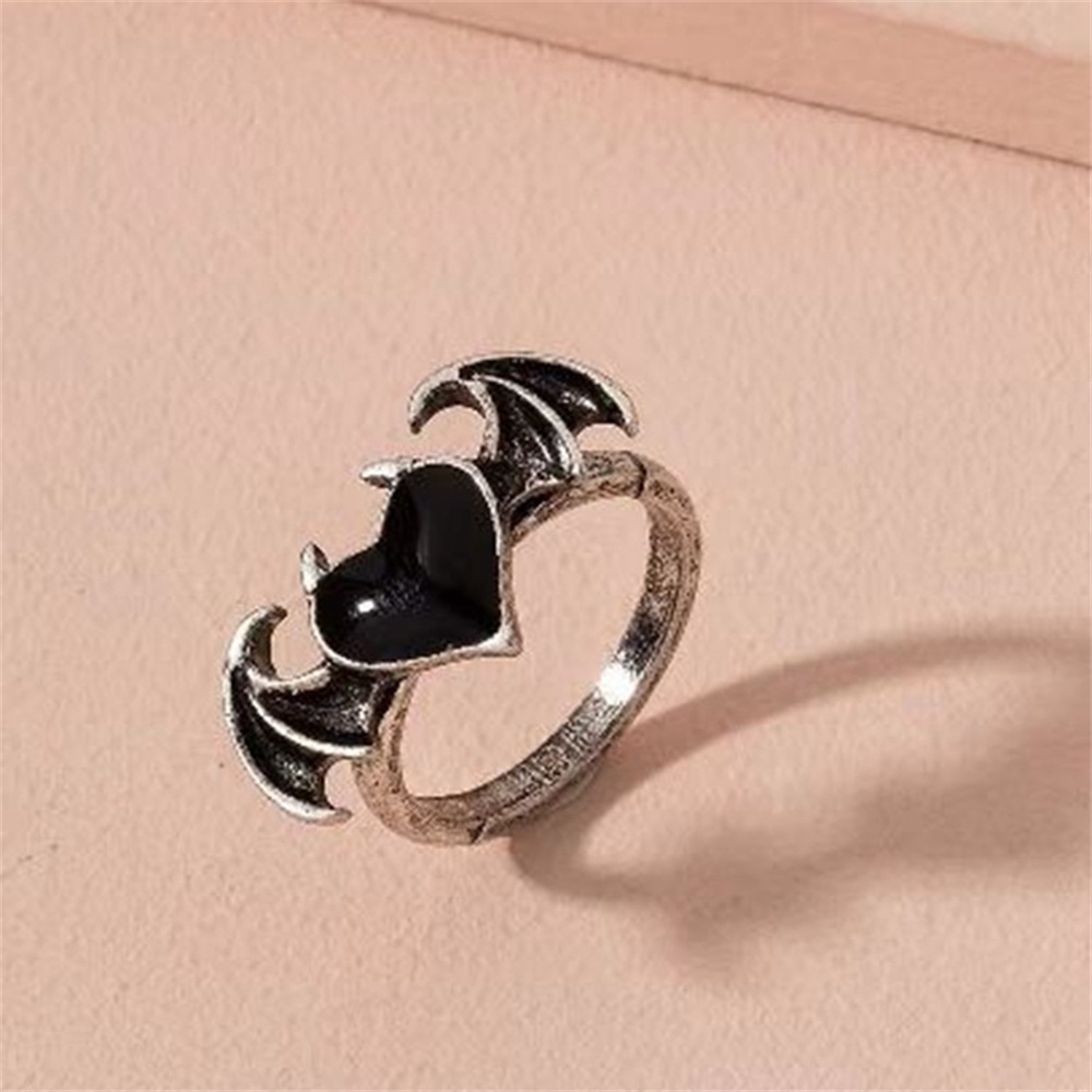 Cincin Model Terbuka Desain Hati Sayap Malaikat Warna Hitam Gaya Retro Untuk Wanita