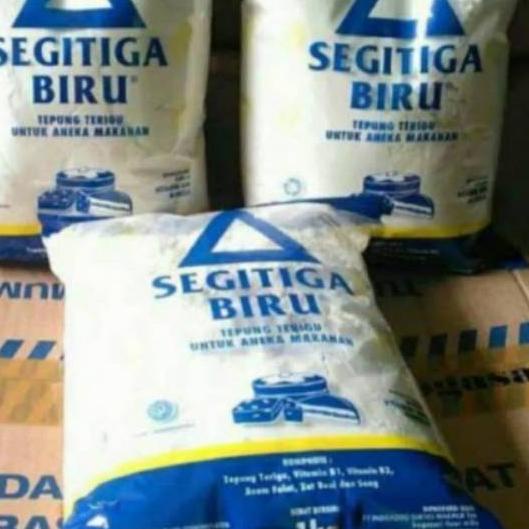 

EXCLUSIVE!Terigu Segitiga BIru 1 kg, 1 dus isi 12|RA1