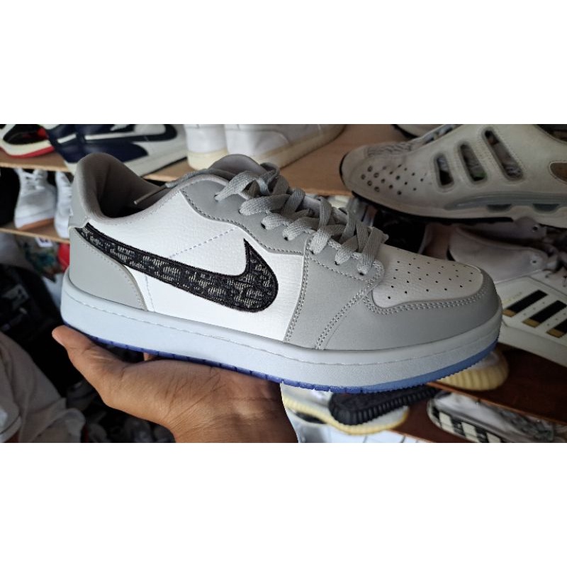 jordan low dior