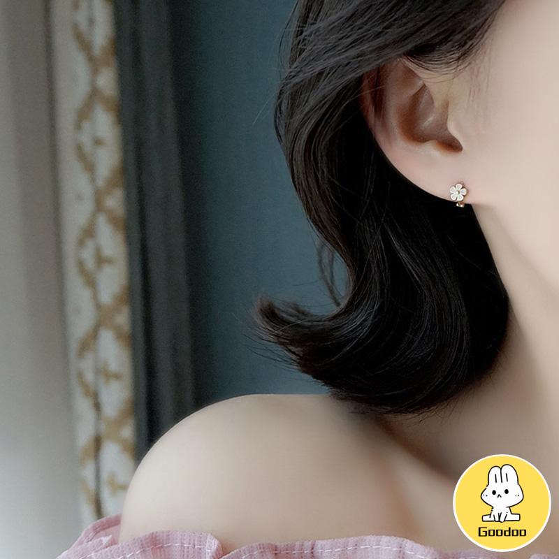 S925 Silver Retro Daisy Earrings Anting Hoop Sederhana Desain Niche Gesper Telinga -Doo