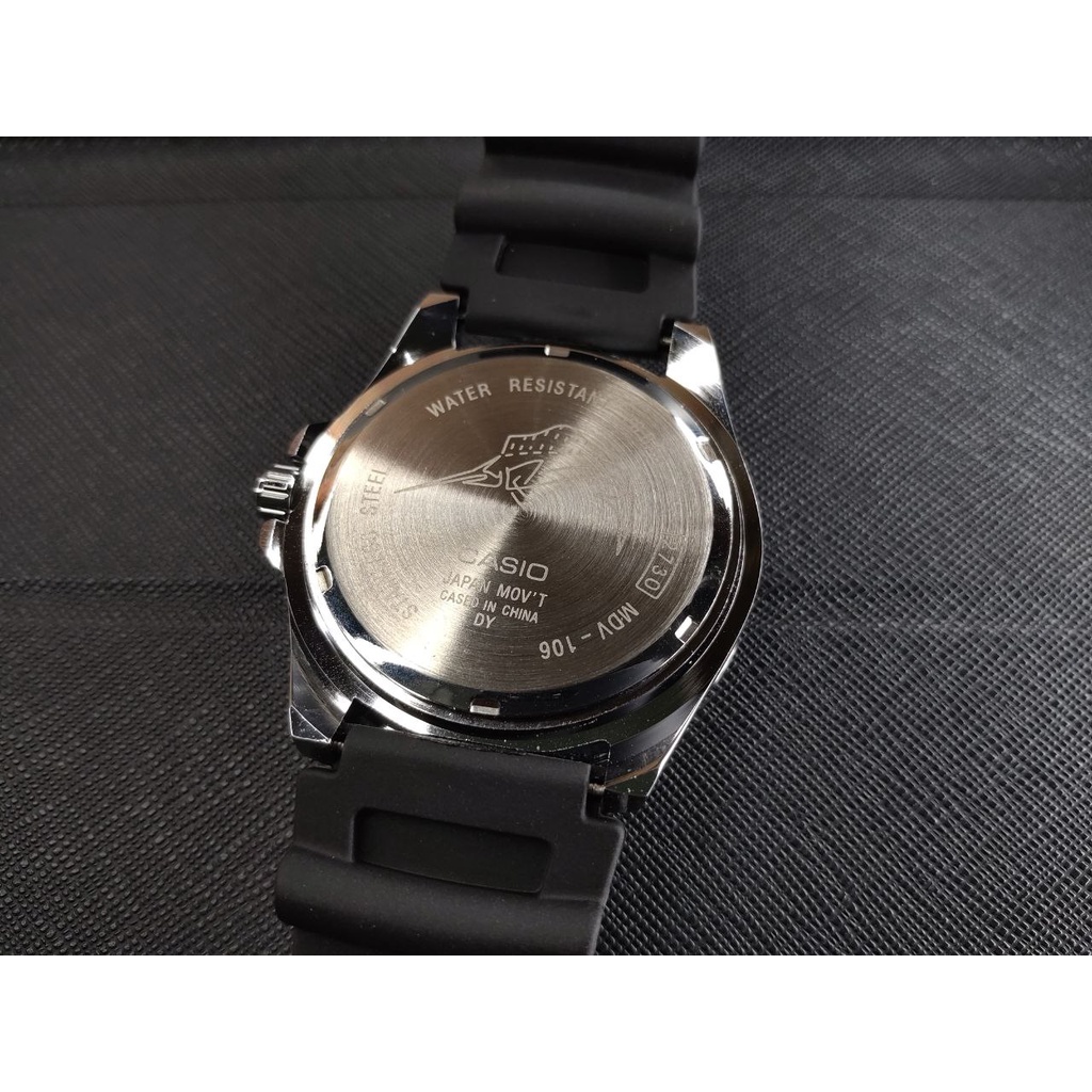 Jam Tangan Casio Duro 200 Men's Diving Watch MDV-107-1A3V