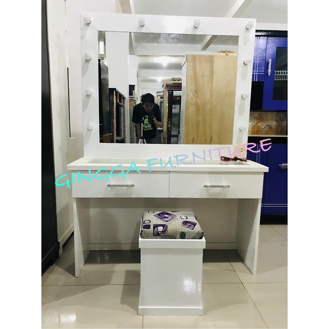MEJA RIAS MINIMALIS MODERN LAMPU MEJA RIAS KACA MINIMALIS MEJA RIAS LAMPU MURAH