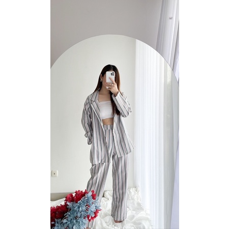 olivia set
