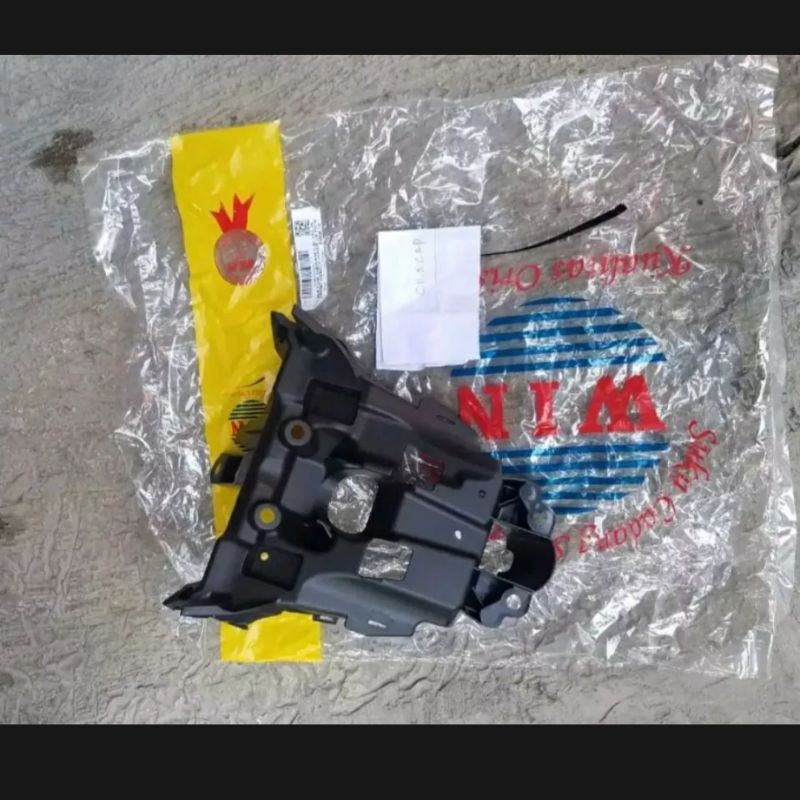 Batok Lampu Bagian Belakang Honda CB150R CB 150 R Old Lama Bohlam