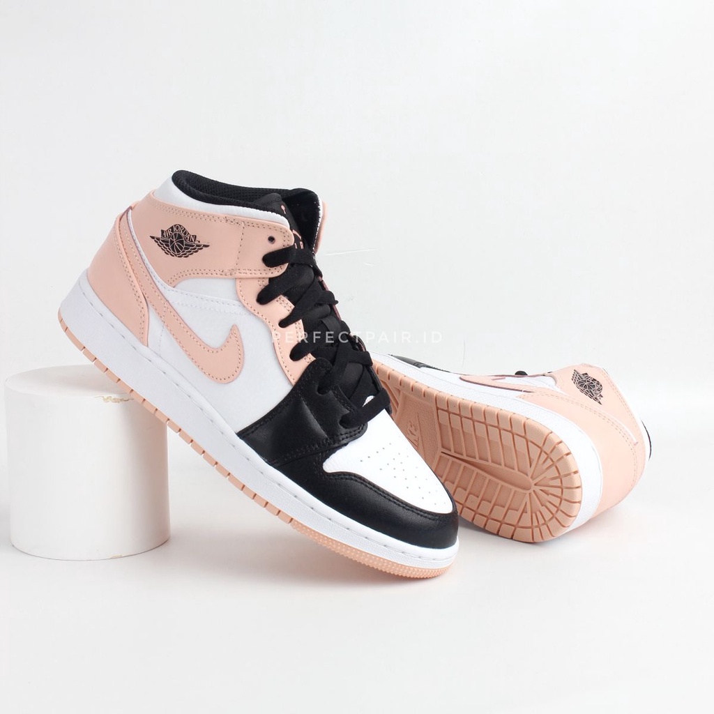 Air Jordan 1 Mid Crimson Tint