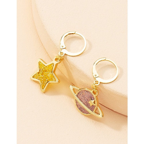 LRC Anting Tusuk Fashion Golden Star Asymmetrical Stud V97355