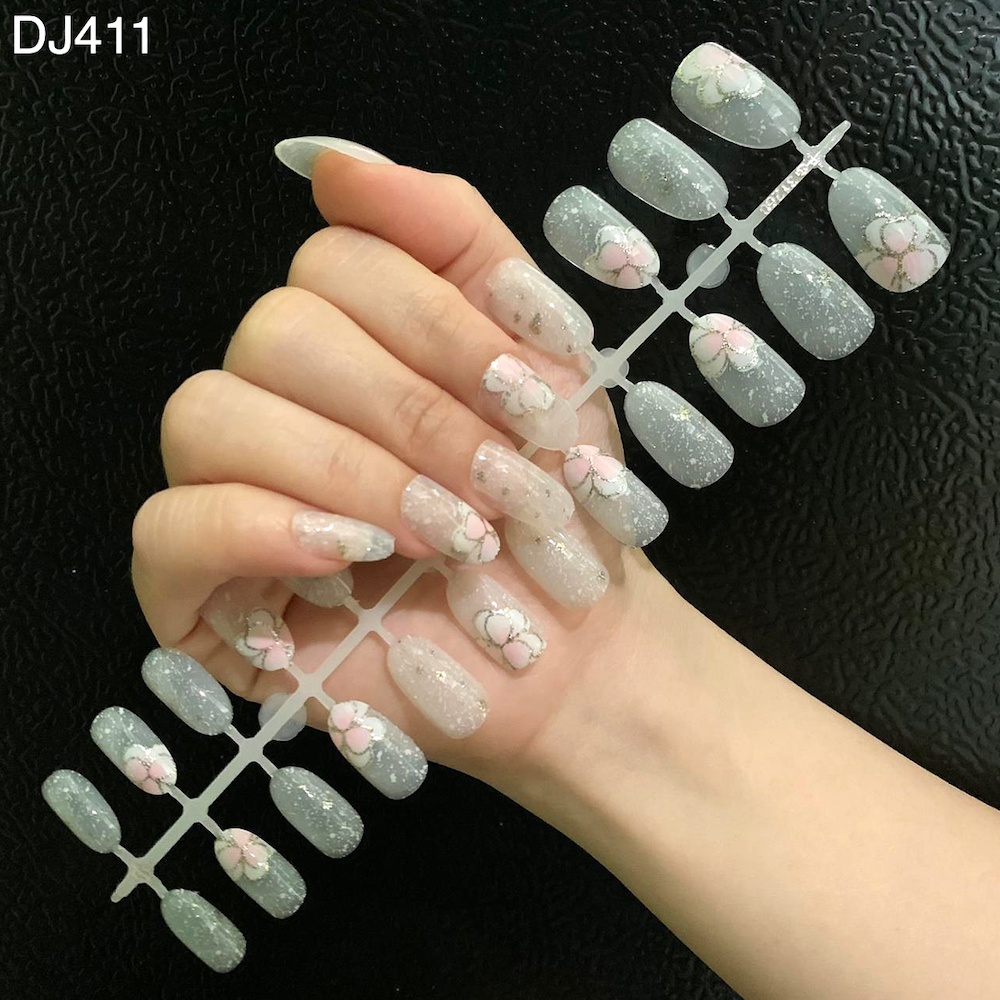 24Pcs Kuku Palsu Murah Motif DJ411/ Fake Nails Motif Gliter Glossy Nude / Nail Art Kuku Palsu