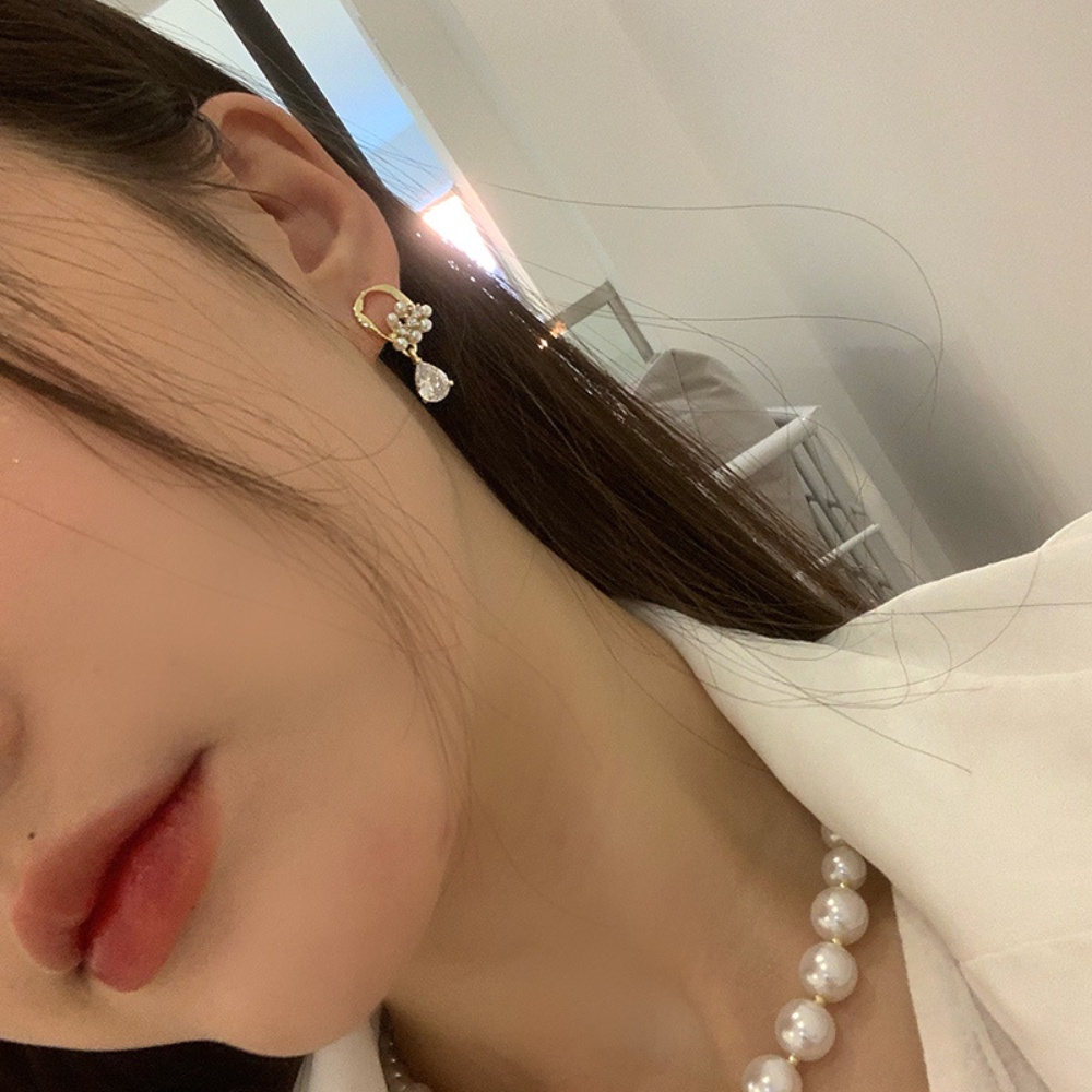 Korean High Grade Pearl Circle Style Earrings Women's Small, Delicate, Small and Small Versatile Earrings