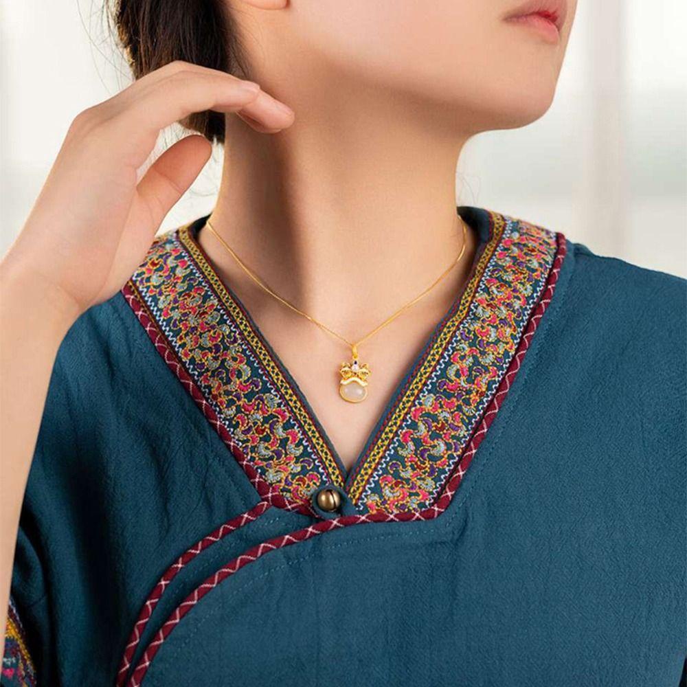 Mxbeauty Wanita Kalung Rantai Klavikula Retro Awaken Lion Enamel Niche Desain Hadiah Gadis Kalung