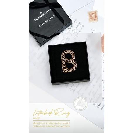 Buttonscarves Interlock Ring - Gold Dian Pelangi