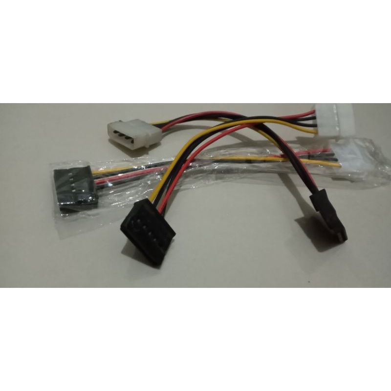 kabel molex ke sata