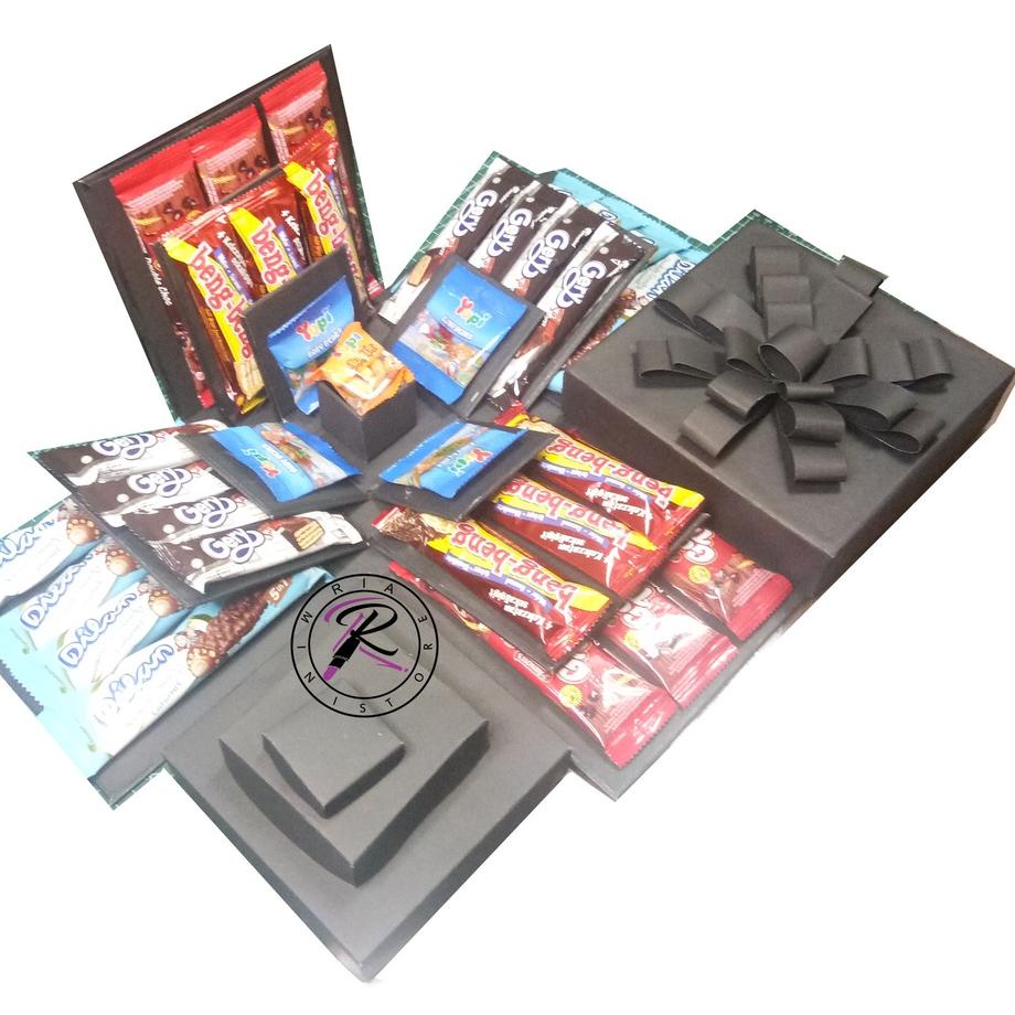 

Hot Explosion Box Snack Box Kado Unik Hampers Box Snack Box 3 Layer 1 kotak kecil 17x17cm ~