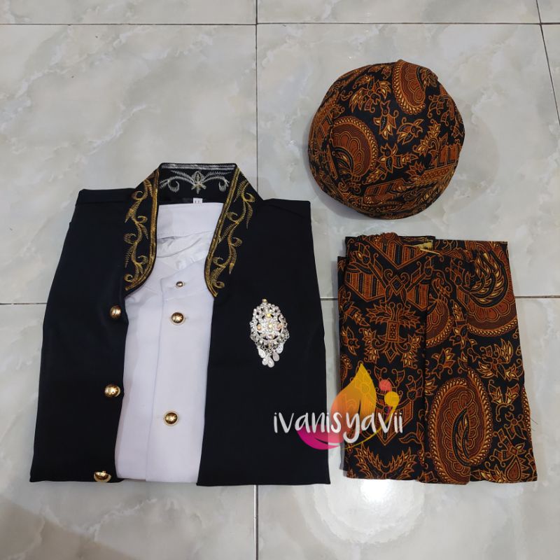 (1 Set) Baju Prewedding / Baju Adat / Basahan Motif Semen Romo