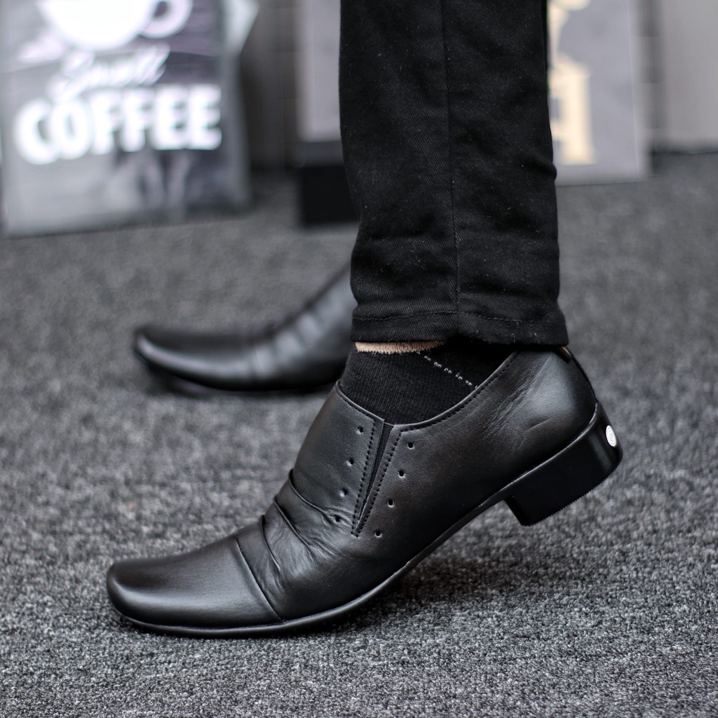 Sepatu Pantofel Kerja Kantor Kulit Asli Formal Hitam Pria Abrhm Rempel Slop