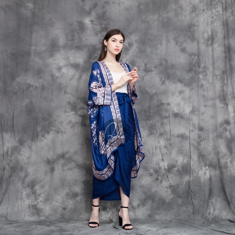 AIRA BATIK _ Tamara Outer Batwing | Outer Over Size | Outer Batik | Outfit Batik Kerja | Outer Cardigan | Batik Casual I Raya Outfit I Couple Lebaran I Lebaran Outfit