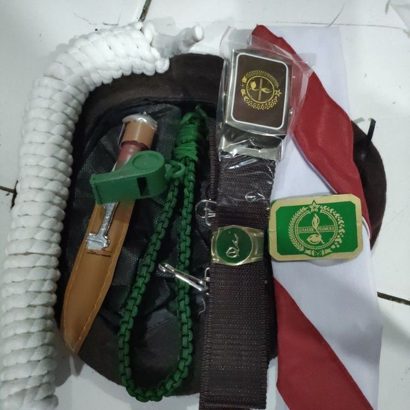 atribut Pramuka komplit SD/SIAGA