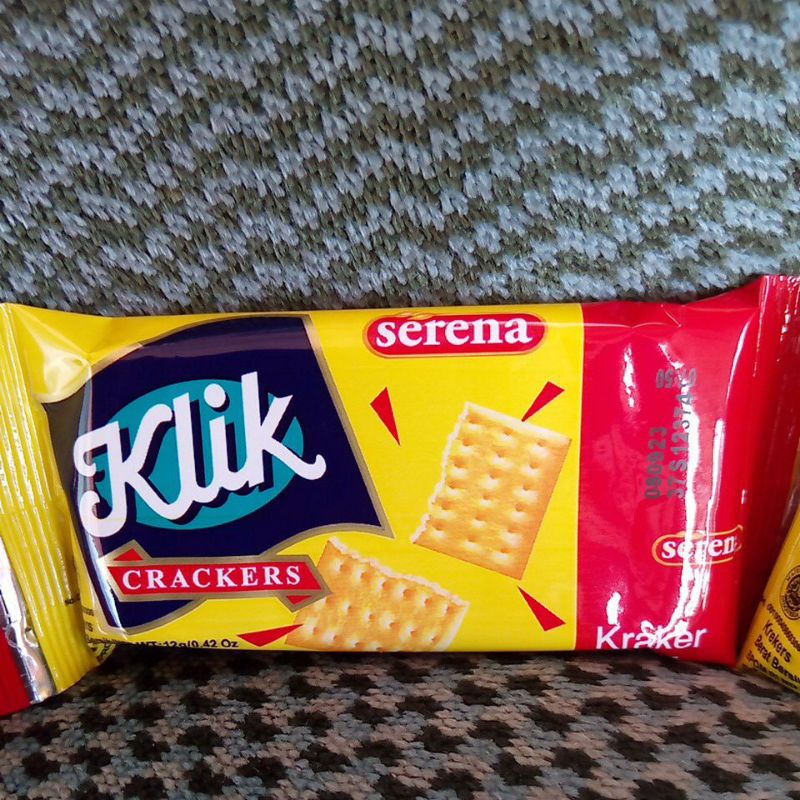 Serena Klik Crackers 12gr Biskuit Makanan Ringan Kraker