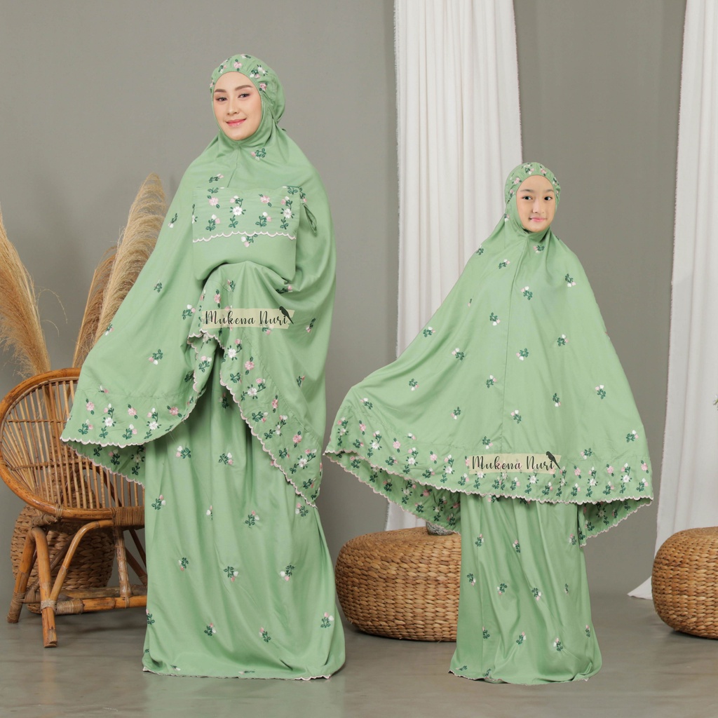 Set Mukena Couple Dewasa dan Anak Bordir Tabur Bunga Arkani Katun