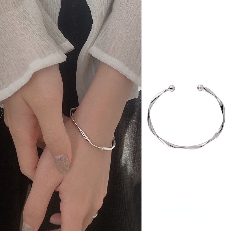 Mobius Gelang Perempuan ins Gaya Keren Desain Niche Gelang Sederhana Fashion High-End Pacar Gelang