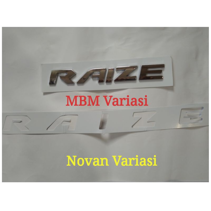 Emblem Kap Mesin Toyota Raize