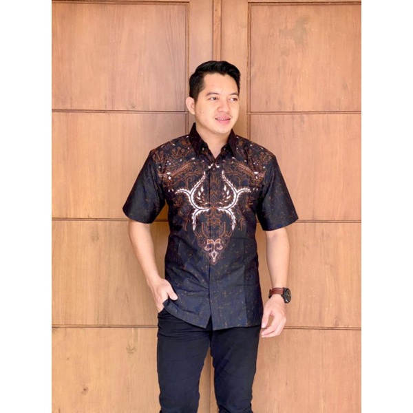 batik pria ori solo lengan pendek