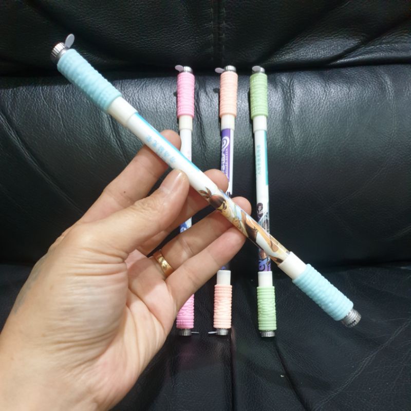 LED DEMON SLAYER SPINNING PEN / PEN PUTAR / PEN AJAIB / PEN ANTI STRESS / PEN BALANCE BISA PILIH WARNA