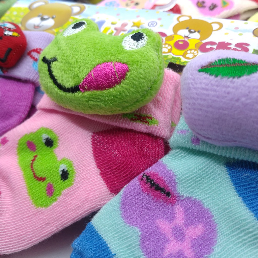 ISI 3 PASANG KAOS KAKI BAYI MOTIF BONEKA 3D USIA 0-6 BULAN