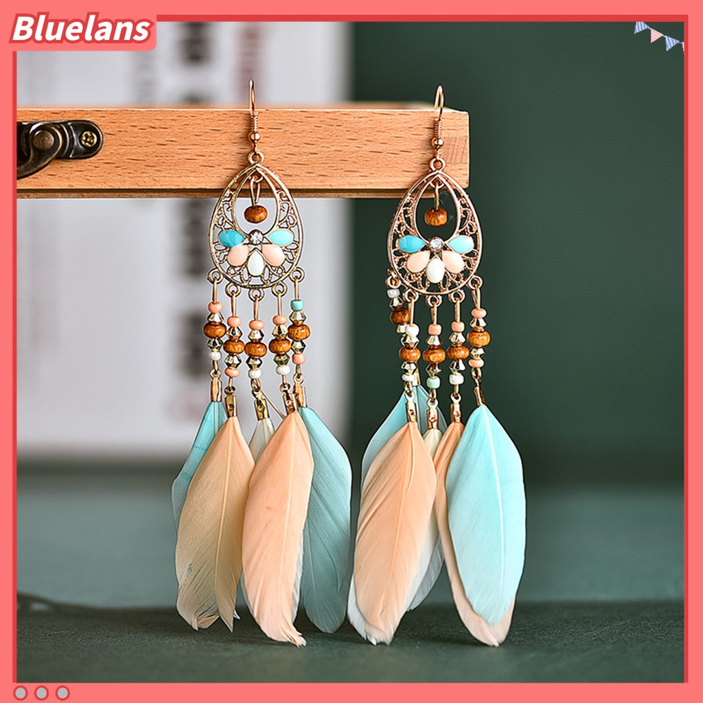 1 Pasang Anting Kait Rumbai Panjang Model Hollow Bahan Kayu Aksen Bulu Gaya Bohemian Untuk Hadiah