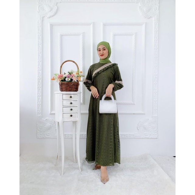 Nadila dress
