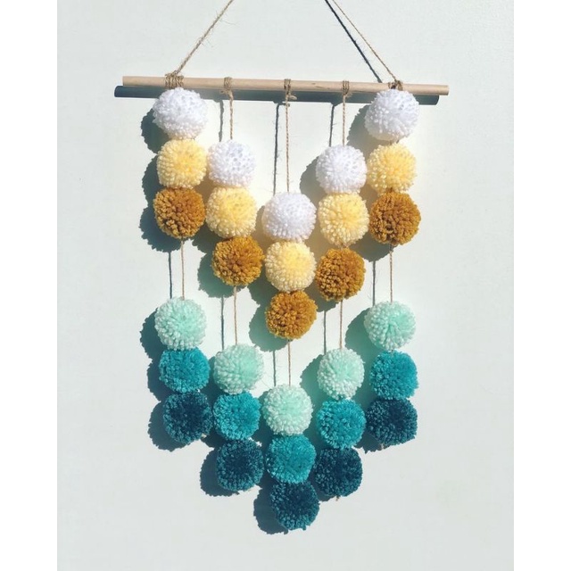 (READY STOK) Pom pom wall hanging/ hiasan dinding/ dekorasi cantik