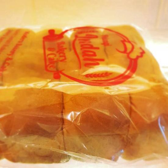 

Import ✨Terbaik✨ ROTI KESET COKLAT PELANGI INDAH BAKERY !