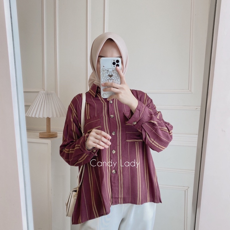 Noura Two Pocket Oversize