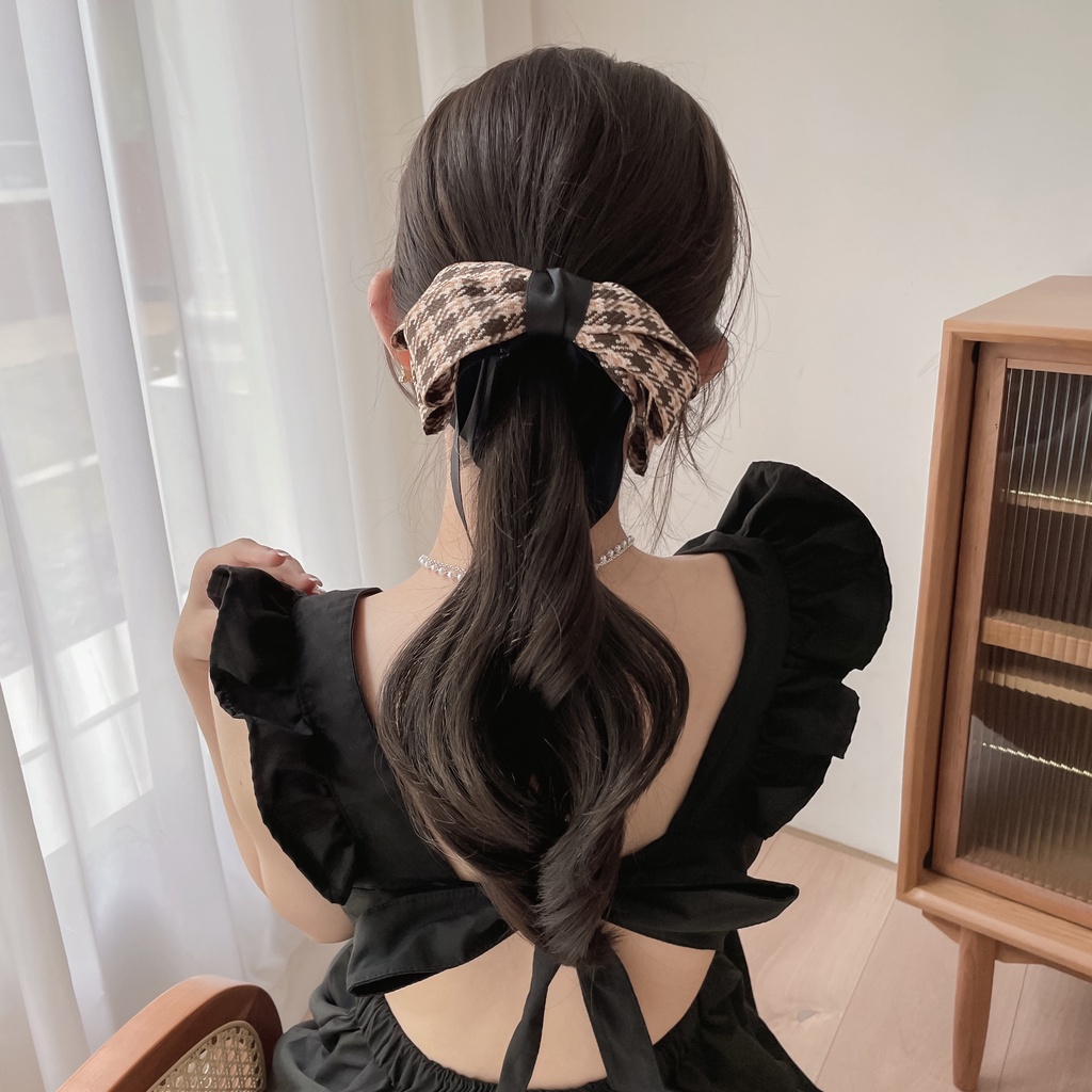 Jepit Rambut Pisang Model Pita / Mutiara Klip Jepitan Vertikal Ponytail Unik Lucu Imut Manis Aksesoris Rambut Perempuan Bow Vertical Clip High Ponytail Fixed Claw Clip Hairpin Female Untuk Pesta Acara Sekolah Kampus