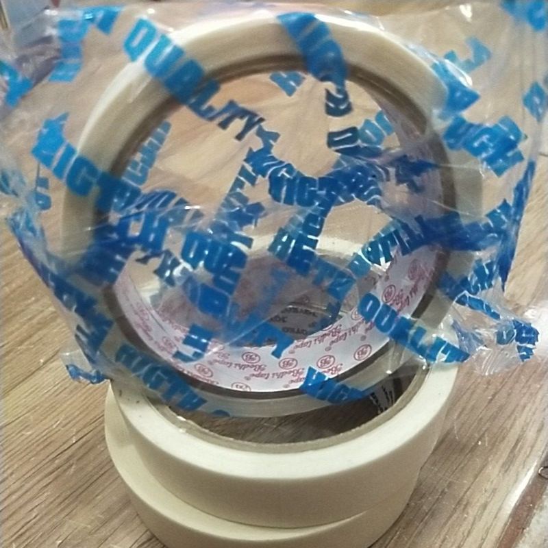 

isolasi kertas / lakban kertas / selotip kertas 1 inci*10m merk ksatria tape