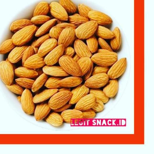 

EXCLUSIVE!Kacang Almond Roasted Kupas Tanpa Kulit Almond 500gr|RA5