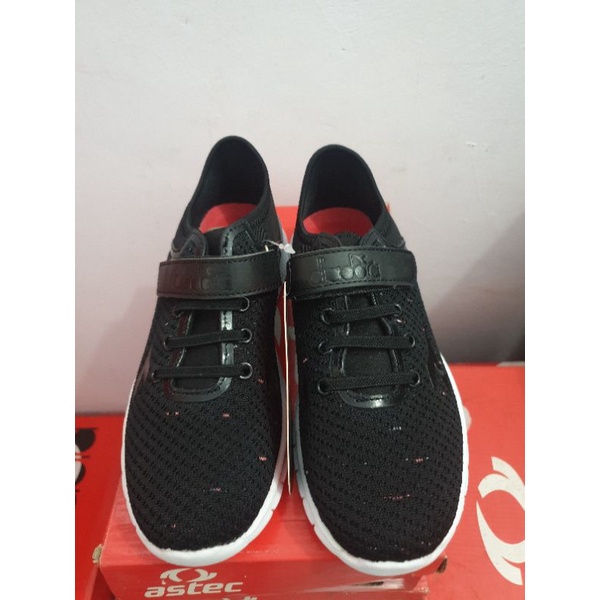 Sepatu DIADORA ALESSI JR (B) MONO BLACK