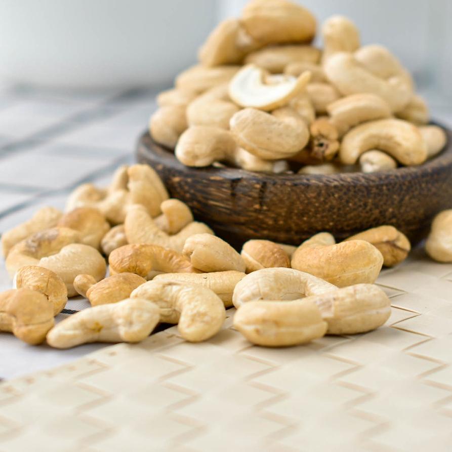 

9.9 Roasted Cashew 250gr !