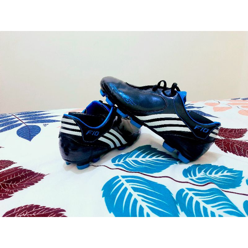 Sepatu Bola Adidas F10 Tunit