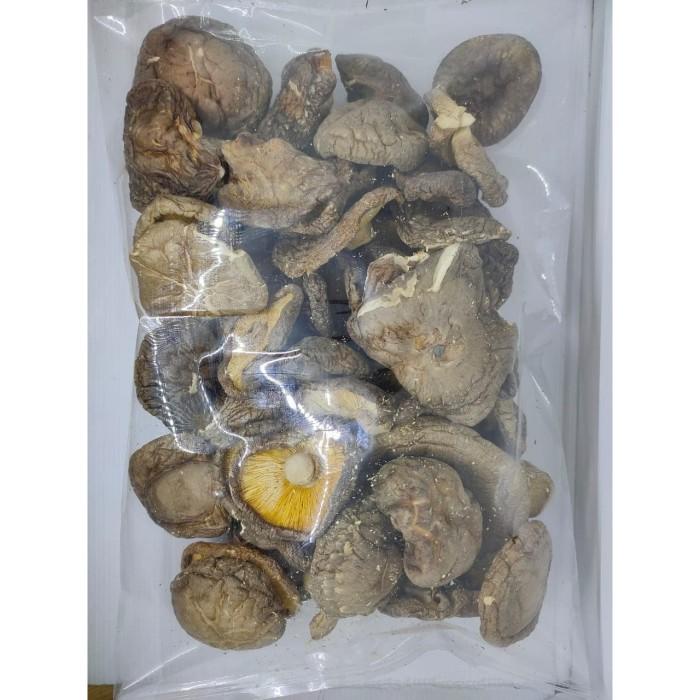 

Jamur Hioko - Shitake - Kering - Besar - Shiitake 250 Gr
