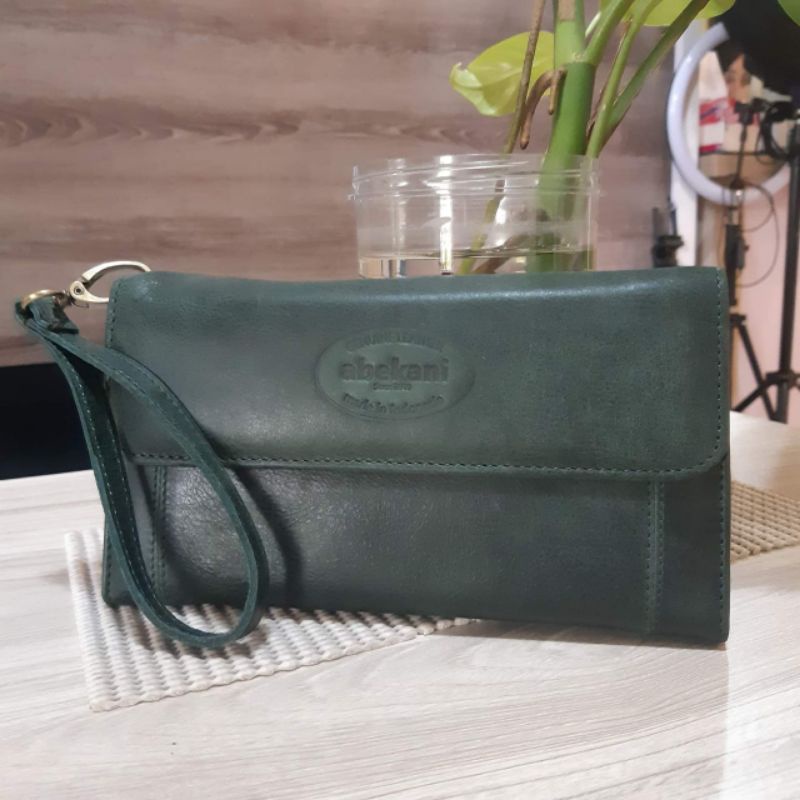 berliano ades/filla/lila abekani