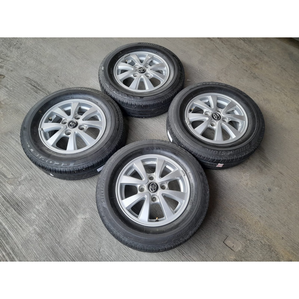 Velg Mobil Bekas Ring 14 Original Avana Pcd 4x114,3 + Ban 185 70 R14