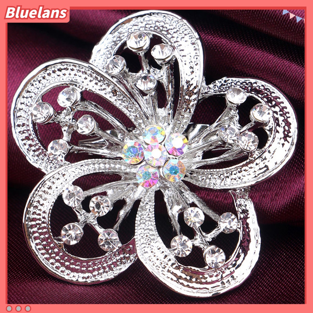 Bros Pin Bentuk Bunga Bahan Alloy Lapis Silver Aksen Berlian Imitasi Untuk Pesta Pernikahan