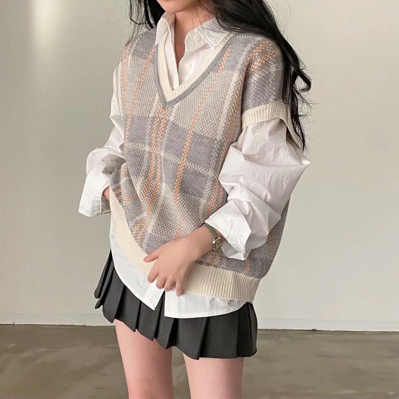 Vest Bora Rompi Rajut Korea Loose Motif