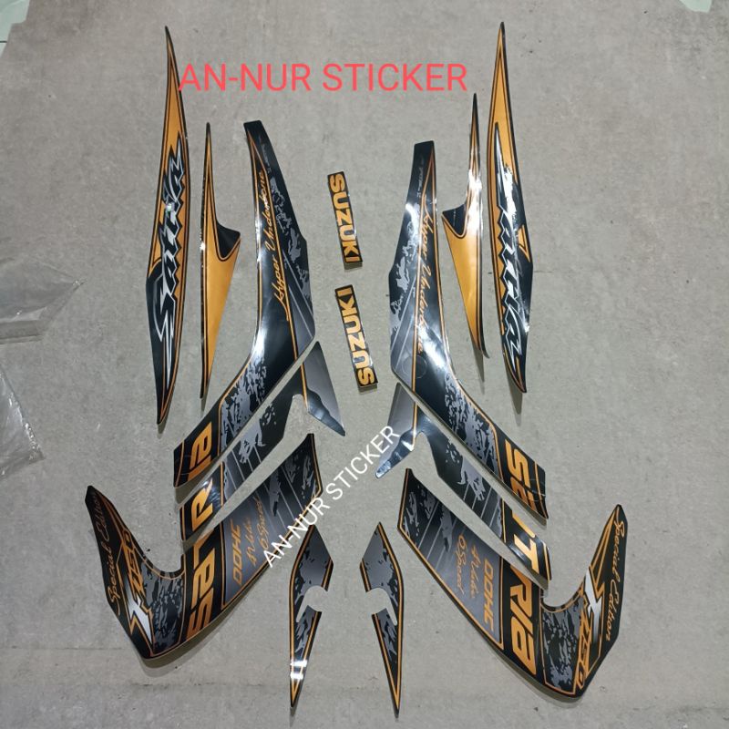 sticker striping satria Fu 2012 hitam gold spesial edition 6speed