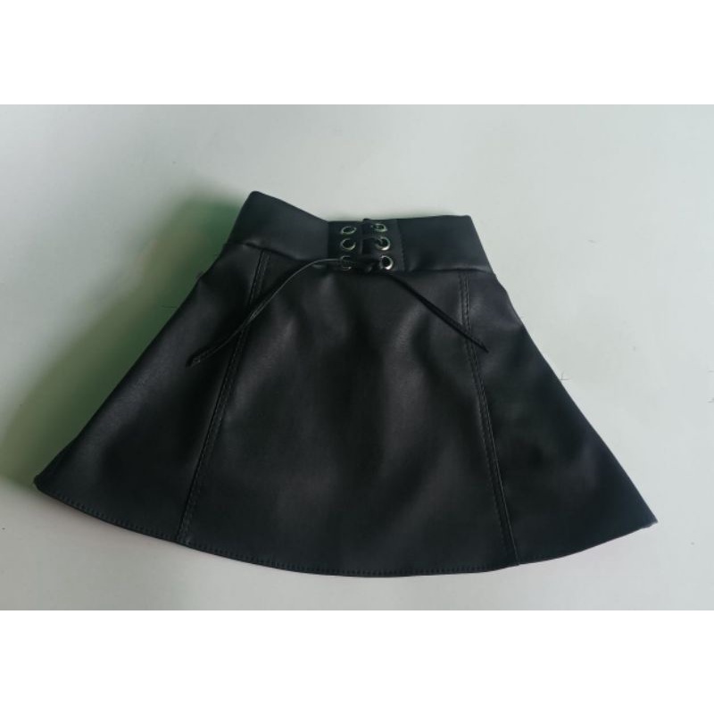 Rok kulit anak perempuan mini  flare fit