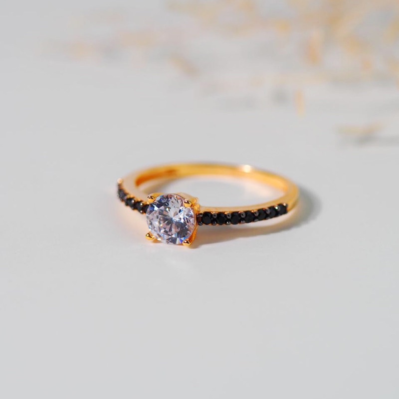 Cincin Emas Solitaire Minimalis - Simple &amp; Classy - Toko Emas Gadjah